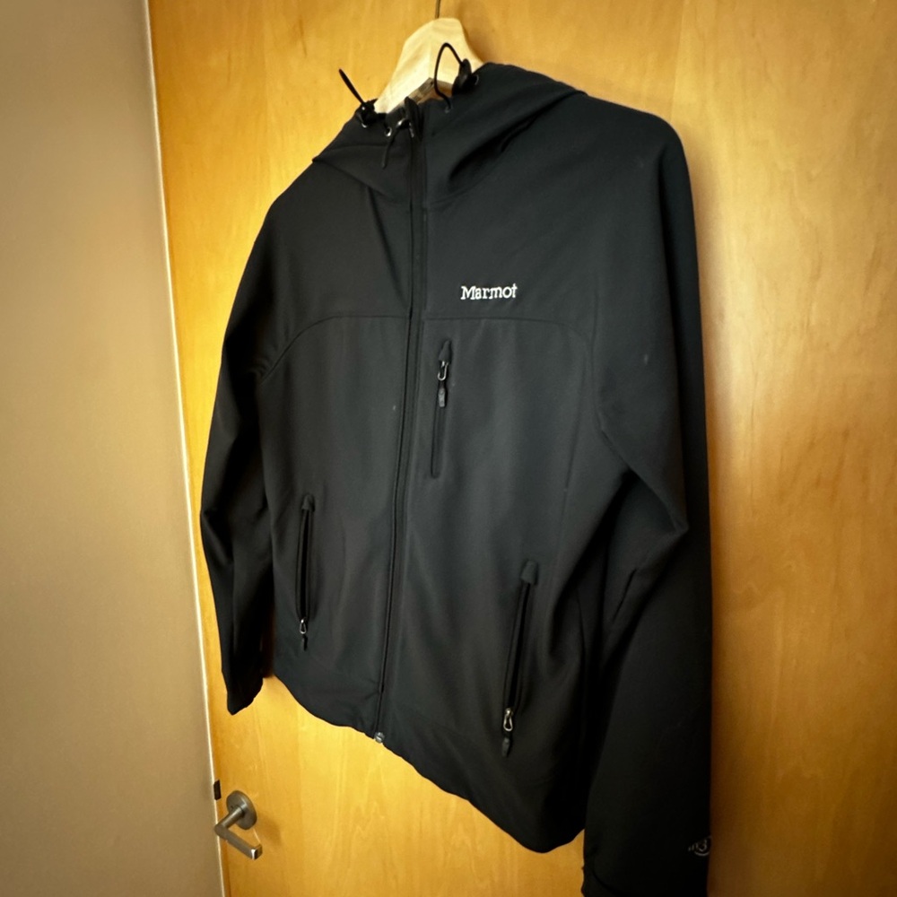 Marmot black jacket with hood - size medium